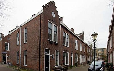 The Van Ostade Jewish Housing Project in The Hague, 2011. (photo credit: Harry van Reeken/JTA)