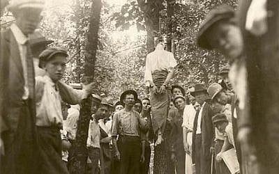 The Leo Frank lynching, August 17, 1915 (photo credit: public domain)