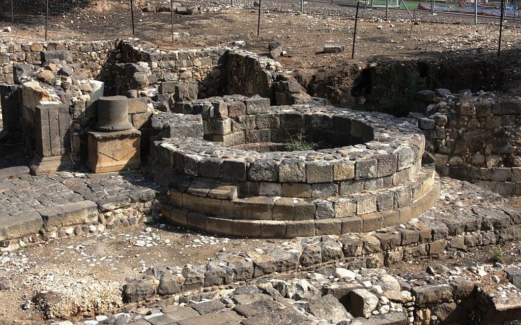 Round Roman tower (photo credit: Shmuel Bar-Am)