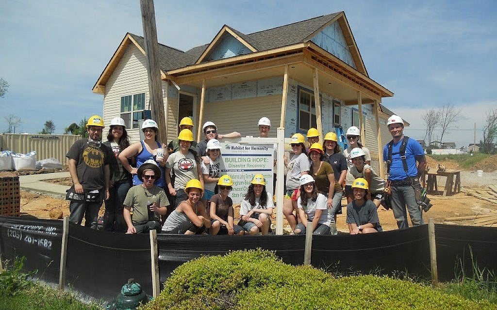 Students from University of California, Santa Cruz Hillel and Hillel of San Diego in Birmingham, AL helping out with JDRC. (photo credit: Courtesy of JDRC) Students from University of California, Santa Cruz Hillel and Hillel of San Diego in Birmingham, AL helping out with JDRC. (photo credit: Courtesy of JDRC)