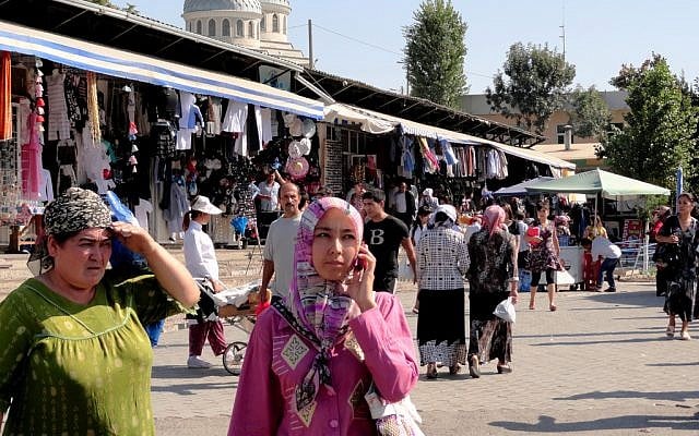 A market in Tashkent (photo credit: CC BY-travelourplanet.com/Flickr) A market in Tashkent (photo credit: CC BY-travelourplanet.com/Flickr)