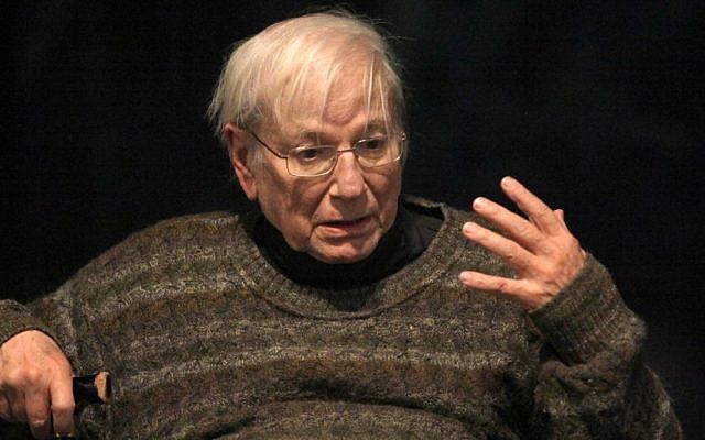 Yoram Kaniuk, photographed in Tel Aviv last year. (Photo credit: Yossi Zamir/Flash 90)