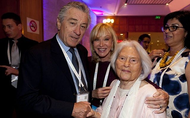 Robert De Niro and Jerusalem Cinematheque founder Lia Van Leer (photo credit: David Vaknin/Flash 90) Robert De Niro and Jerusalem Cinematheque founder Lia Van Leer (photo credit: David Vaknin/Flash 90)
