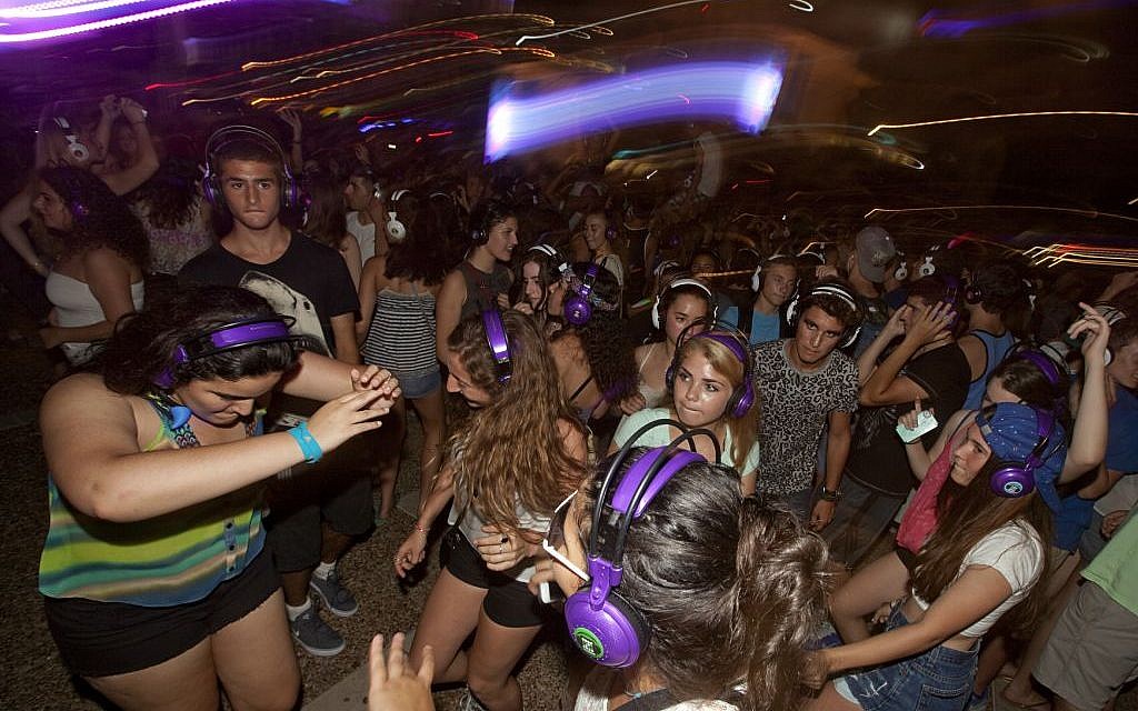 Partying at the headphones jam (photo credit: Dror Garti/Flash 90)