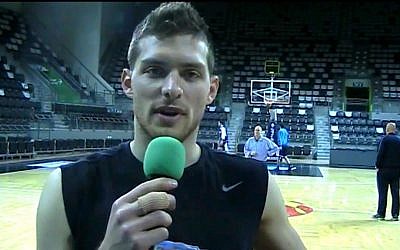 Maccabi Haifa point guard Gal Mekel (YouTube screen capture)