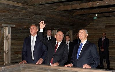 Israeli President Shimon Peres and Latvian President Andris Berzins at the opening of the Zanis Lipke Memorial Museum in Riga, Latvia on Tuesday, July 30 (photo credit: Moshe Milner/GPO/Flash90)