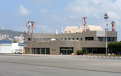 Haifa Airport terminal (CC BY SA-3.0, by Oyoyoy, Wikimedia Commons)