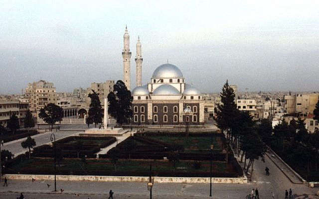 Khaled Ibn El-Walid Mosque, in northern Homs (photo credit: Wikimedia commons CC BY-SA 3.0, NouraRaslan) Khaled Ibn El-Walid Mosque, in northern Homs (photo credit: Wikimedia commons CC BY-SA 3.0, NouraRaslan)