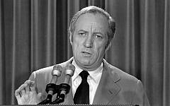 In this May 22, 1973 file photo, then acting White House counsel Leonard Garment briefs the media at the White House on President Nixon's statement about the Watergate affair in Washington. Garment died Saturday, July 13, 2013 in New York City at age 89. (photo credit: AP Photo/File)