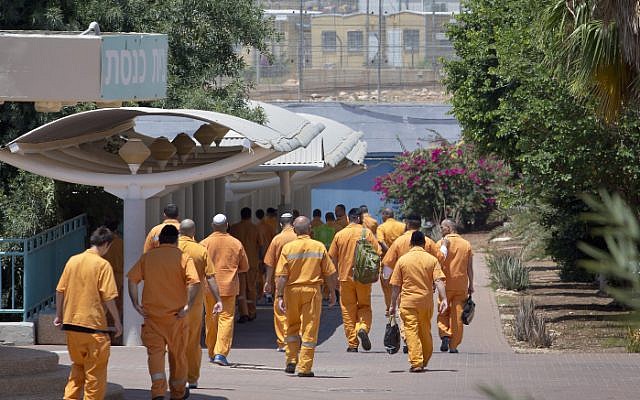 Illustrative image of inmates it the Tsalmon prison in the Lower Galilee, July 01, 2013 (photo credit: Moshe Shai/Flash90) Illustrative image of inmates it the Tsalmon prison in the Lower Galilee, July 01, 2013 (photo credit: Moshe Shai/Flash90)