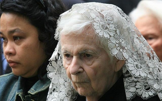 Tamar Kollek, wife of former Jerusalem mayor Teddy Kollek, at his funeral in Jerusalem in 2007 (photo credit: Nati Shohat/Flash90) Tamar Kollek, wife of former Jerusalem mayor Teddy Kollek, at his funeral in Jerusalem in 2007 (photo credit: Nati Shohat/Flash90)