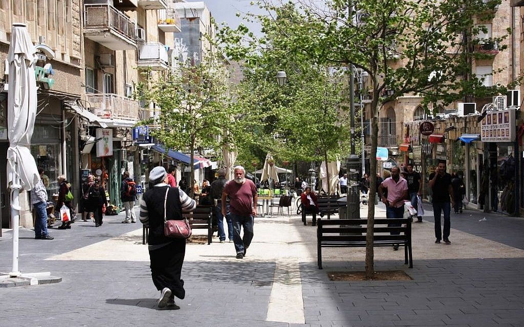 Ben Yehuda Street (photo credit: Shmuel Bar-Am) Ben Yehuda Street (photo credit: Shmuel Bar-Am)