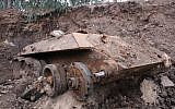 An old Russian tank found buried in Holon's industrial zone. (Photo credit: Israel Police/Facebook)