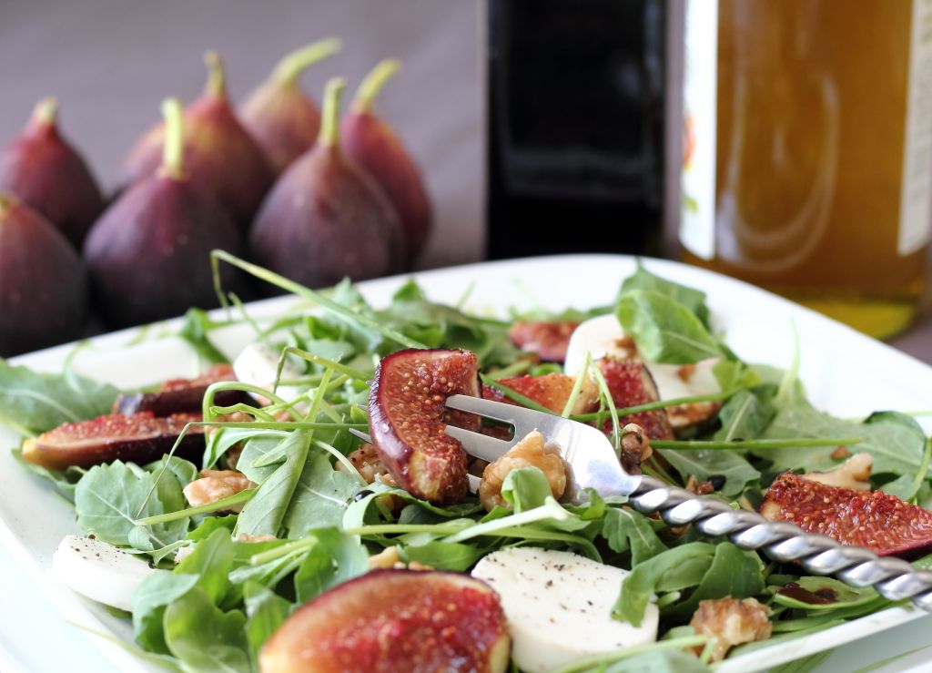 A salad of figs and goat cheese drizzled with a balsamic vinegar reduction (photo credit: Andrea Brownstein/Photoli Photography)