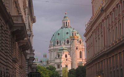 St. Charles' Cathedral in the First District, or Inner City, is just one of Vienna's many architectural treasures. (Matt Lebovic) St. Charles' Cathedral in the First District, or Inner City, is just one of Vienna's many architectural treasures. (Matt Lebovic)