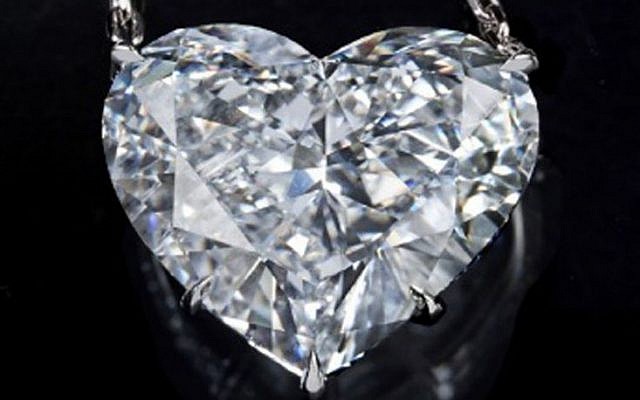 A diamond pendant necklace, part of the $136 million jewel theft.(photo credit: AP Photo/Lloyds of London)