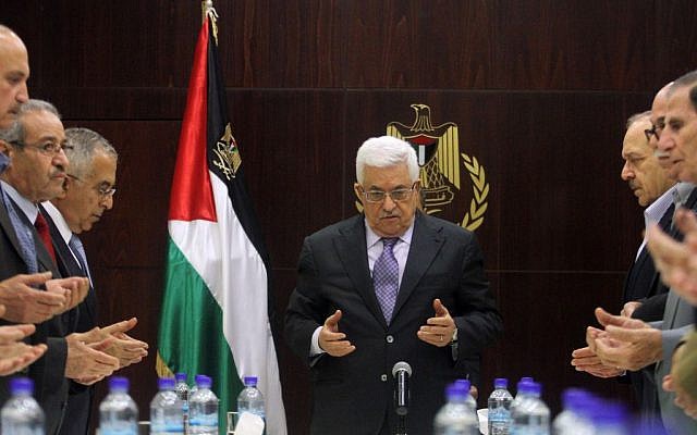 Mahmoud Abbas prays with members of the PLO Executive Committee, Ramallah, May 28, 2013 (photo credit: Isaam Rimawi/Flash90) Mahmoud Abbas prays with members of the PLO Executive Committee, Ramallah, May 28, 2013 (photo credit: Isaam Rimawi/Flash90)