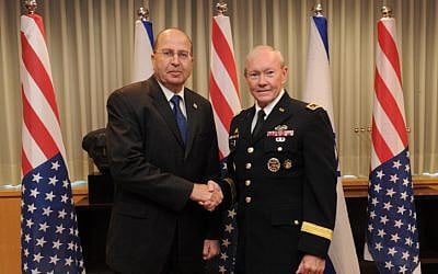Defense Minister Moshe Ya'alon meets with US Chairman of the Joints Chiefs of Staff Gen. Martin Dempsey at the Defense Ministry in Tel Aviv, on August 14, 2013. (photo credit: Israel Ministry of Defense/Flash90)