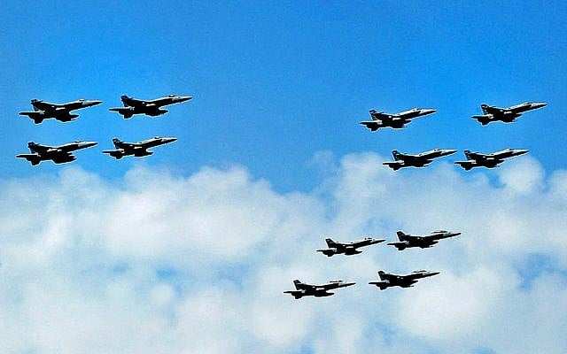 US fighter jets flying in formation. (photo credit: Seaman Andrew Skipworth/US Navy, Department of Defense) US fighter jets flying in formation. (photo credit: Seaman Andrew Skipworth/US Navy, Department of Defense)