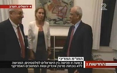 Isaac Molcho, left, Tzipi Livni and Saeb Erekat meeting Wednesday. (Screenshot/ Channel 2)