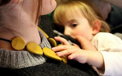 Breast feeding (illustrative image: CC BY-SA various brennemans, Flickr)