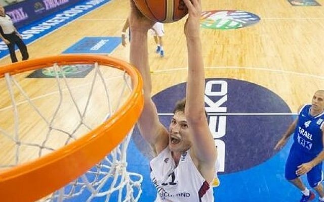 Tibor Pleiss was the top rebounder in Monday's game between Israel and Germany at EuroBasket (photo credit: @EuroBasket via Twitter) Tibor Pleiss was the top rebounder in Monday's game between Israel and Germany at EuroBasket (photo credit: @EuroBasket via Twitter)