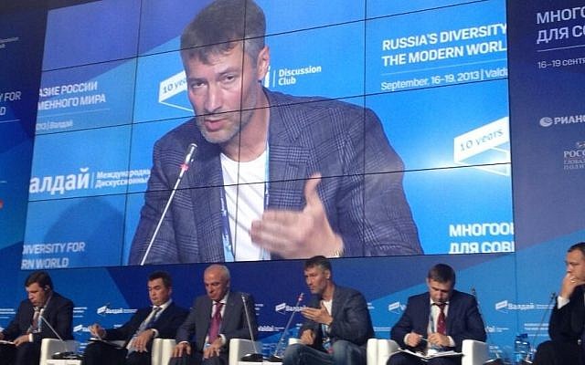 Yevgeny Roizman speaks at a conference this week, in Valdai, Russia (photo credit: @hkanbolat via Twitter)
