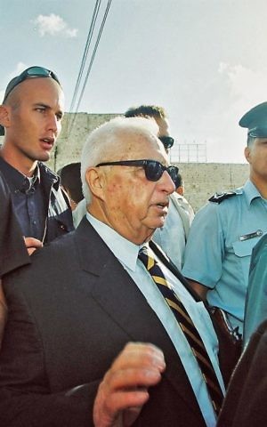 Ariel Sharon visits the Temple Mount, September 28, 2000 (Photo credit: Flash90)