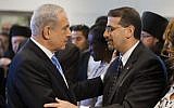 Prime Minister Benjamin Netanyahu (left) with then US ambassador to Israel Dan Shapiro in April 2013. (Flash90)