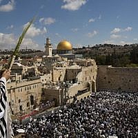 The annual priestly blessing at the Western Wall, on Sunday, September 22 (photo credit: Yonatan Sindel/Flash90)