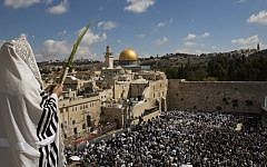 The annual priestly blessing at the Western Wall, on Sunday, September 22 (photo credit: Yonatan Sindel/Flash90)