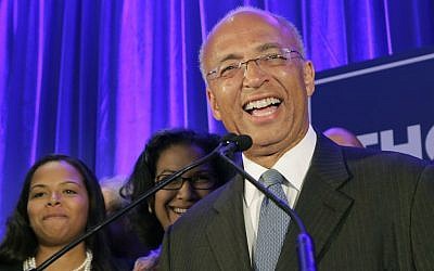 New York Democratic mayoral hopeful Bill Thompson speaks to his supporters after the polls closed, Tuesday, Sept. 10, 2013 in New York. (photo credit: AP Photo/Mark Lennihan) New York Democratic mayoral hopeful Bill Thompson speaks to his supporters after the polls closed, Tuesday, Sept. 10, 2013 in New York. (photo credit: AP Photo/Mark Lennihan)