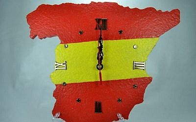 Spain clock (photo credit: Courtesy http://www.artesania-alla.es/)