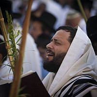 The annual priestly blessing at the Western Wall Sunday, September 22 (photo credit: Yonatan Sindel/Flash90)