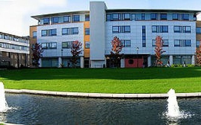 University of Warwick (Wikimedia Commons/Mike1024, public domain)