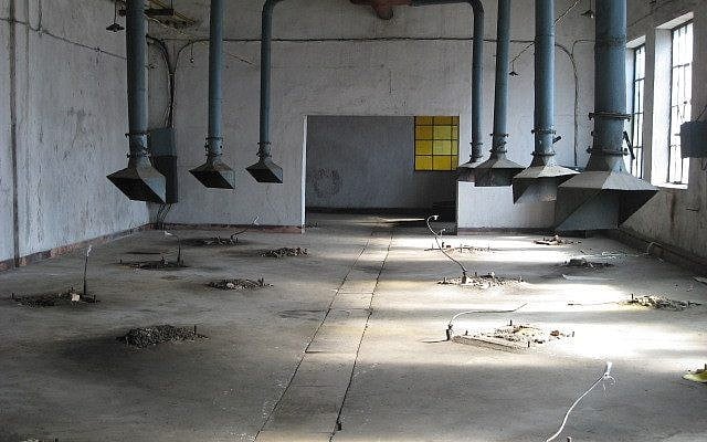 The Yongbyon nuclear facility (W. Keith Luse, public domain)