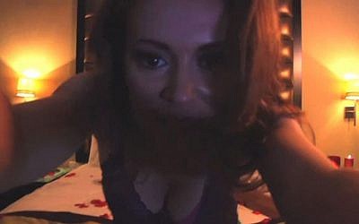 US TV actress Alyssa Milano released a 'sex tape' to promote awareness about the civil war in Syria, September 4, 2013. (Photo credit: Screenshot/FunnyorDie.com)
