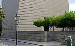 Dresden's New Synagogue, scene of a 2012 neo-Nazi daubing (photo credit: Wikipedia Commons)