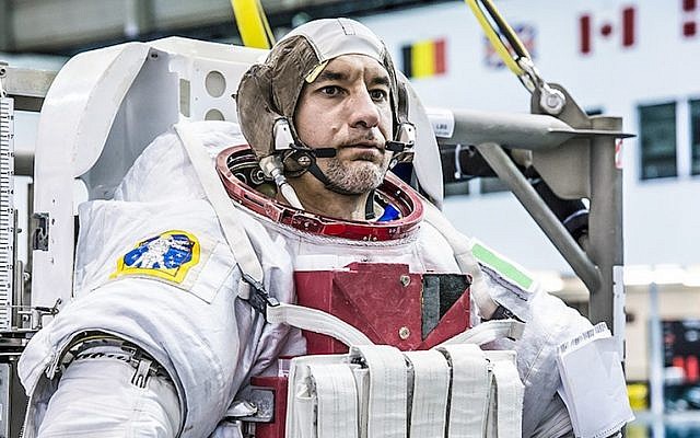 Luca Parmitano prepares for a simulated spacewalk while training for his International Space Station mission at NASA’s Johnson Space Center in Houston, Texas (Photo credit: Courtesy NASA) Luca Parmitano prepares for a simulated spacewalk while training for his International Space Station mission at NASA’s Johnson Space Center in Houston, Texas (Photo credit: Courtesy NASA)