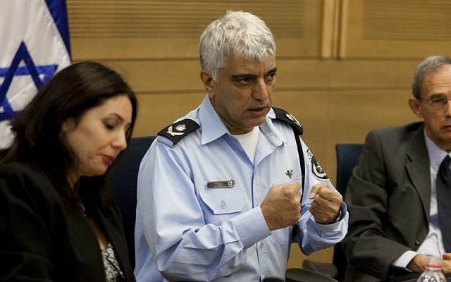 MKs Miri Regev and Nachman Shay flank Commander Manny Yitzhaki at a Knesset hearing, Wednesday, October 30, 2013 (photo credit: Flash 90) MKs Miri Regev and Nachman Shay flank Commander Manny Yitzhaki at a Knesset hearing, Wednesday, October 30, 2013 (photo credit: Flash 90)