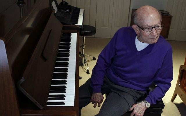 Dr. George Horner, a 90-year-old Holocaust survivor and pianist, will join Yo-Yo Ma on stage at Boston's Symphony Hall on Tuesday Oct. 22, 2013. (photo credit: AP Photo/Jacqueline Larma) Dr. George Horner, a 90-year-old Holocaust survivor and pianist, will join Yo-Yo Ma on stage at Boston's Symphony Hall on Tuesday Oct. 22, 2013. (photo credit: AP Photo/Jacqueline Larma)
