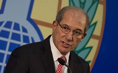 Director General Ahmet Uzumcu of the Organization for the Prohibition of Chemical Weapons giving an update on the the chemical watchdog's verification and destruction mission in Syria during a press conference in The Hague, Netherlands on Wednesday, October 9, 2013. (photo credit: AP/Peter Dejong)