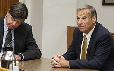 Former San Diego Mayor Bob Filner, right, sits with counsel in court before he pleads guilty on state charges of felony false imprisonment Tuesday, Oct. 15, 2013 in San Diego (photo credit: AP/UT-San Diego, John Gibbins)