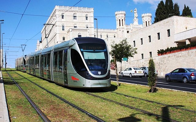Illustrative: The Jerusalem Light Rail passing the Notre Dame Pontifical Institute. (Shmuel Bar-Am)