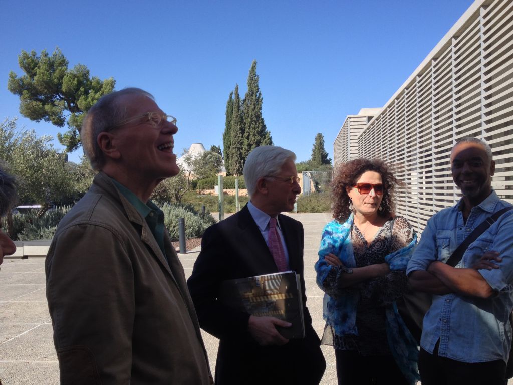 Davidson Norris with Israel Museum director James Snyder and other American Academy fellows, admiring the slatted walls that help diffuse Jerusalem's strong light (photo credit: Jessica Steinberg/Times of Israel)