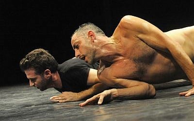 Niv Sheinfeld and Oren Laor in 'Two Room Apartment' (photo credit: Gadi Dagon)