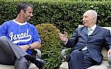 President Shimon Peres with Major League Baseball player Brad Ausmus in May 2012. (Photo credit: CC BY-SA, US Embassy of Tel Aviv/Wikimedia Commons)