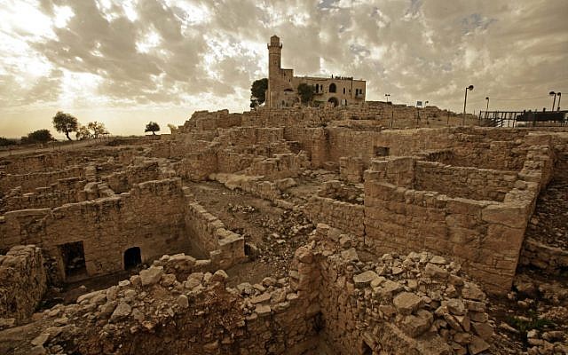 The archaeological ruins atop the peak of Nebi Samuil (Abir Sultan/ Flash 90)