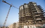 Illustrative photo of a Jerusalem construction site. (Yonatan Sindel/Flash90)