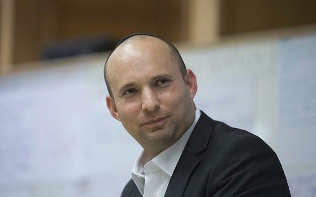 Economy Minister Naftali Bennett, November 6, 2013 (photo credit: Yonatan Sindel/Flash90)